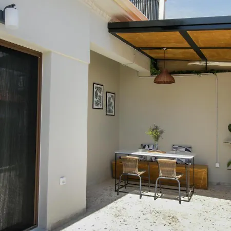 Apartment Onos - 2 Bedroom 2 Bathroom Penthouse With Terrace In Old Town Kalamata