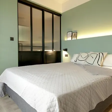 Onos - 2 Bedroom 2 Bathroom Penthouse With Terrace In Old Town Apartment