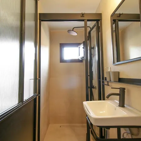 Onos - 2 Bedroom 2 Bathroom Penthouse With Terrace In Old Town *