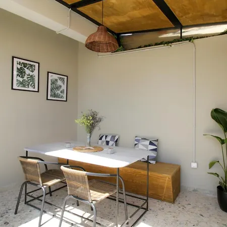 Onos - 2 Bedroom 2 Bathroom Penthouse With Terrace In Old Town * Kalamata