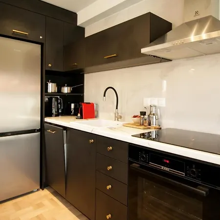 Apartment Onos - 2 Bedroom 2 Bathroom Penthouse With Terrace In Old Town *