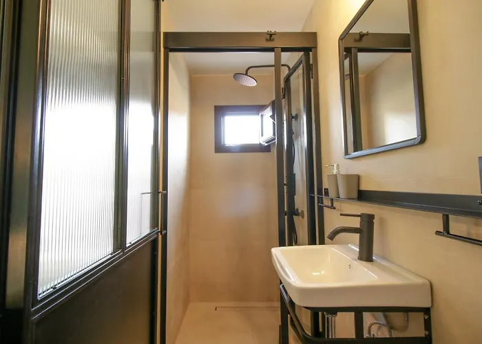 Onos - 2 Bedroom 2 Bathroom Penthouse With Terrace In Old Town *